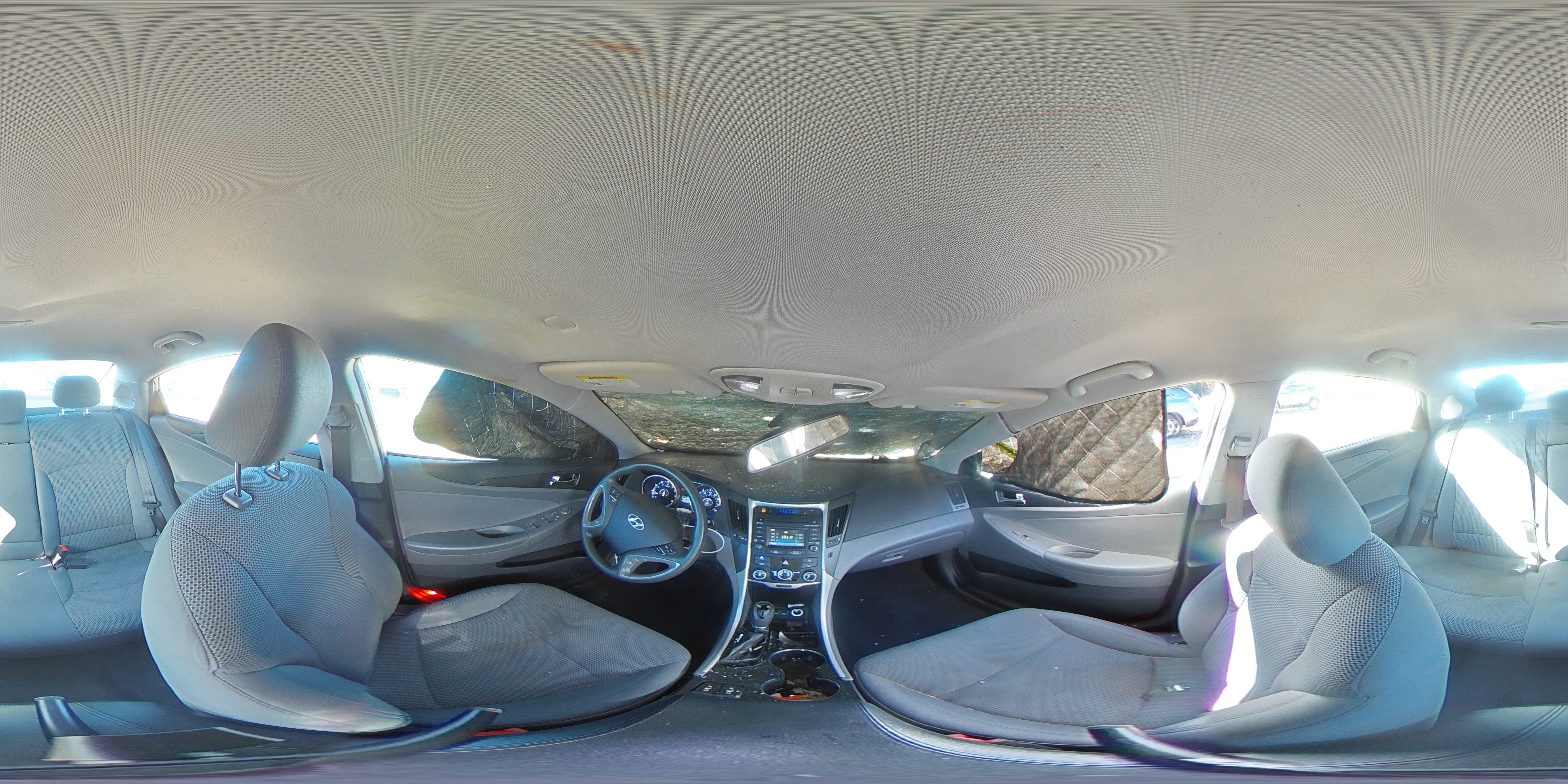 2014 Hyundai Sonata - Image 13