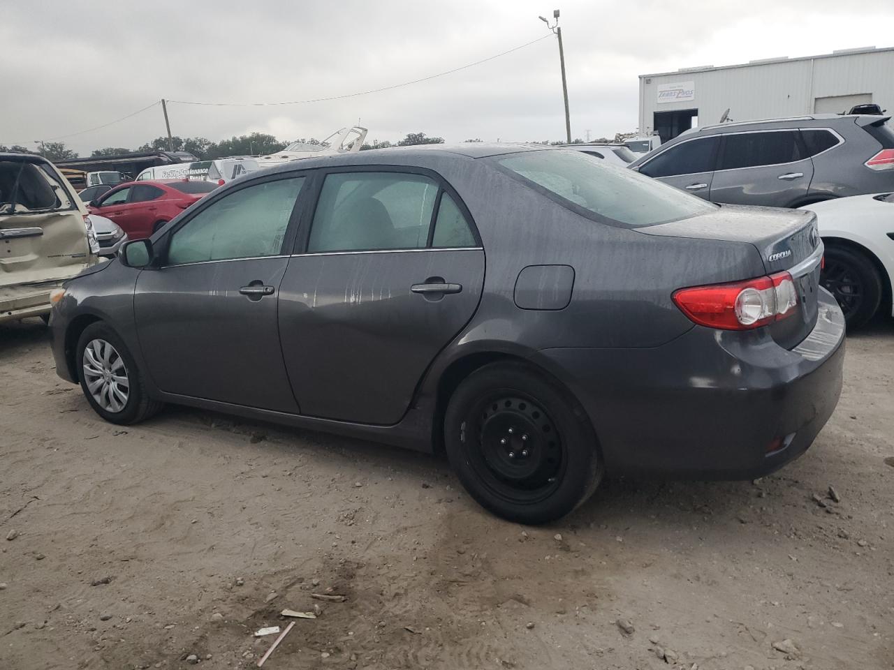 VIN 2T1BU4EE1DC960013 2013 TOYOTA COROLLA no.2