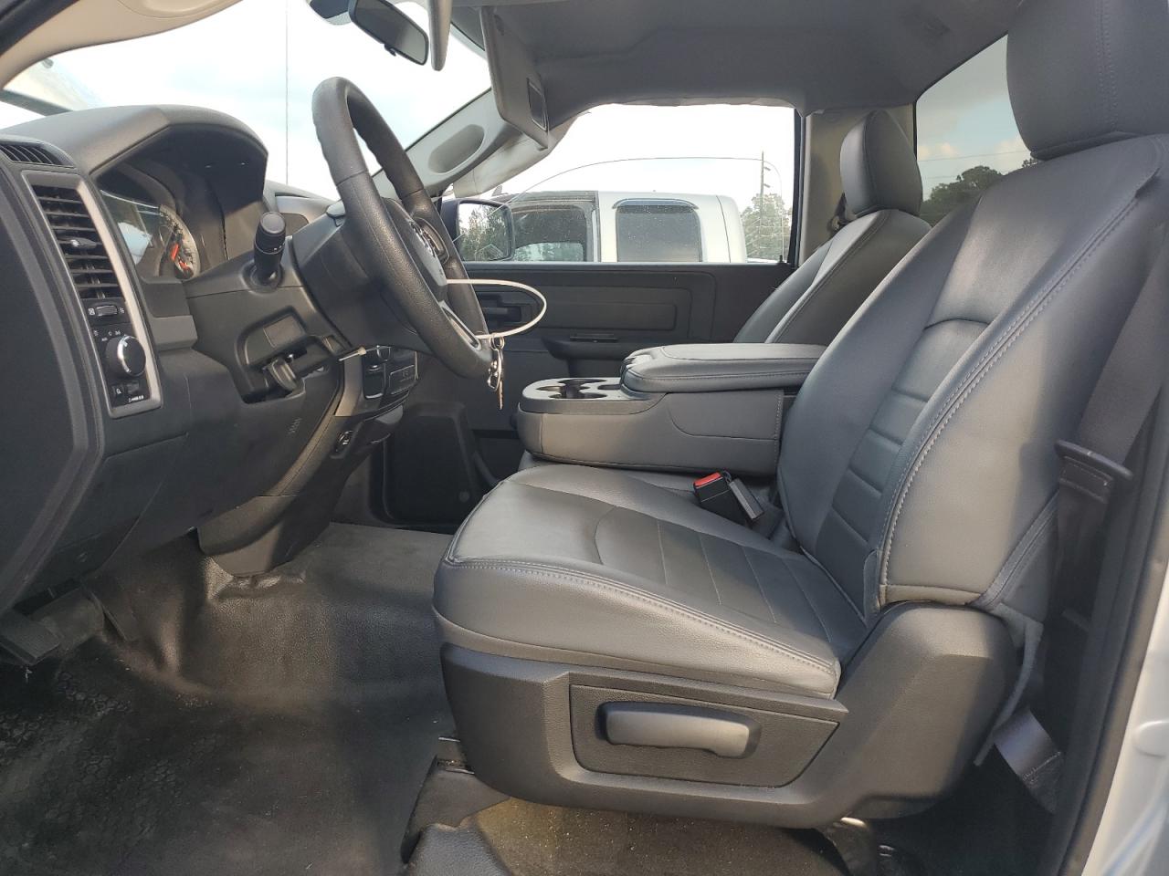2017 RAM 1500 - Image 7