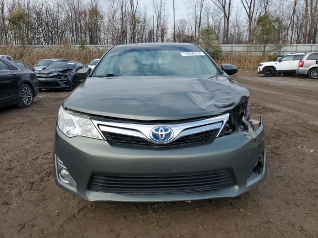 Седани TOYOTA CAMRY 2014 Сірий