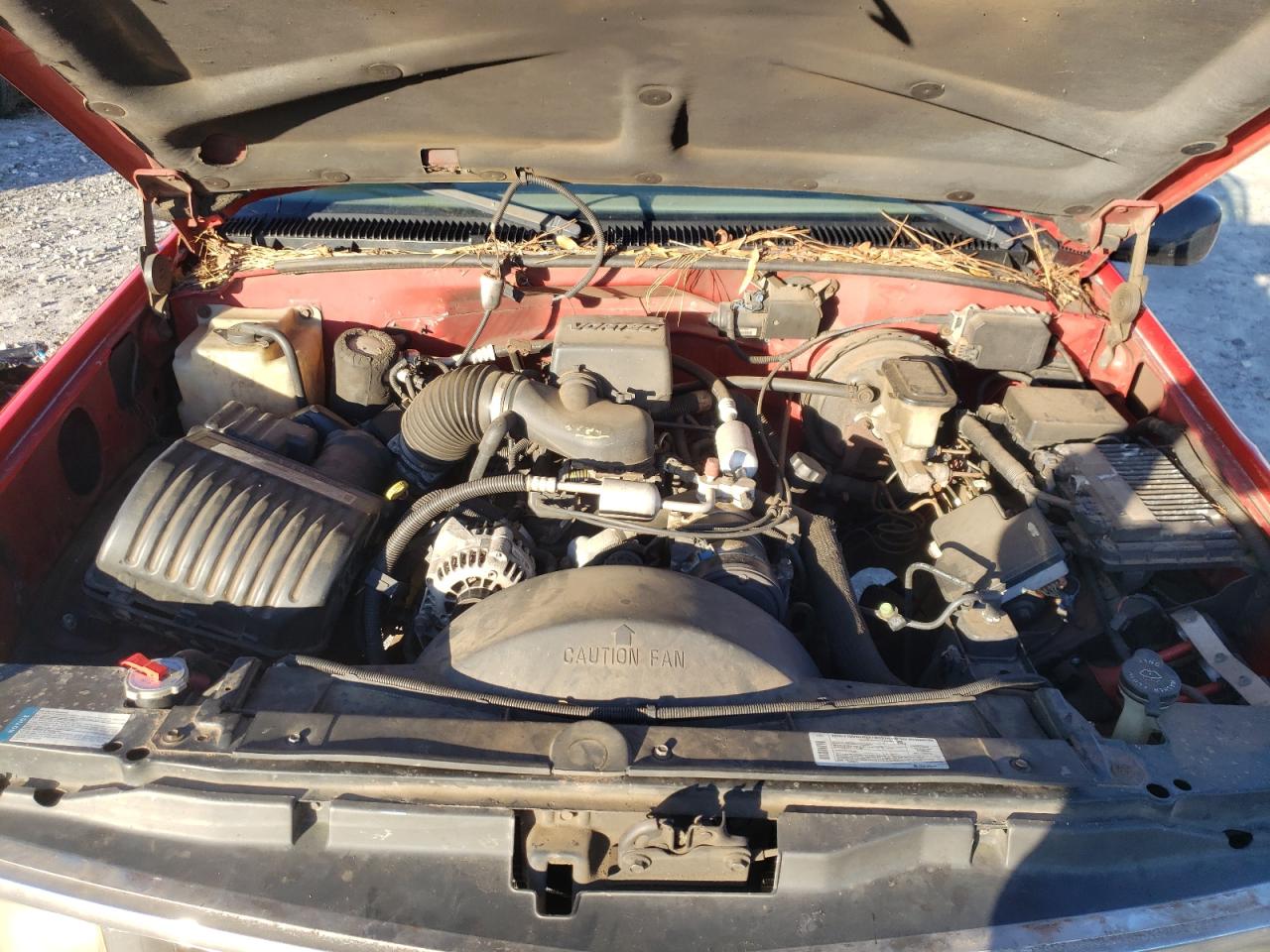 1999 Chevrolet GMT-400 - Image 11