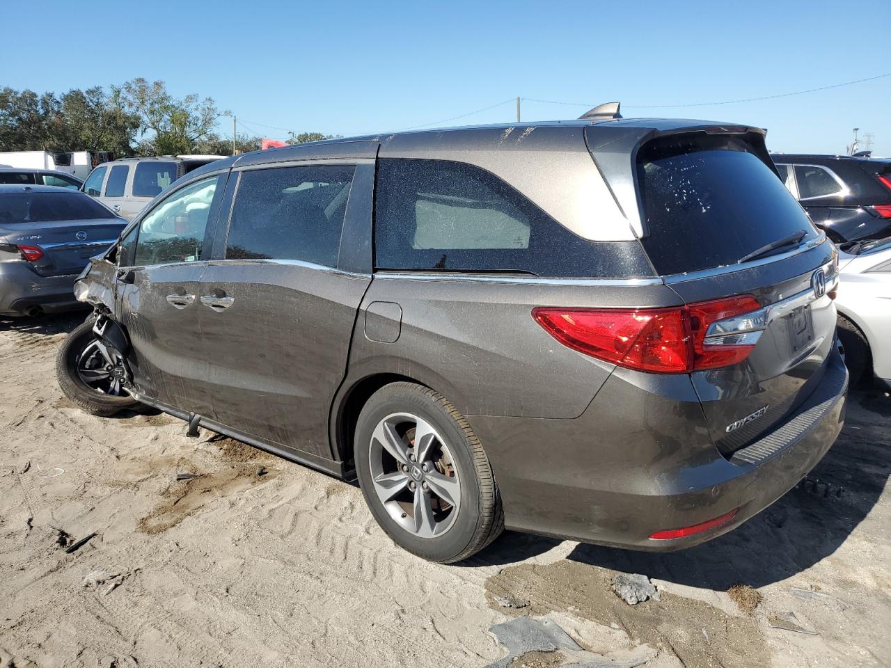 2020 Honda Odyssey - Image 2