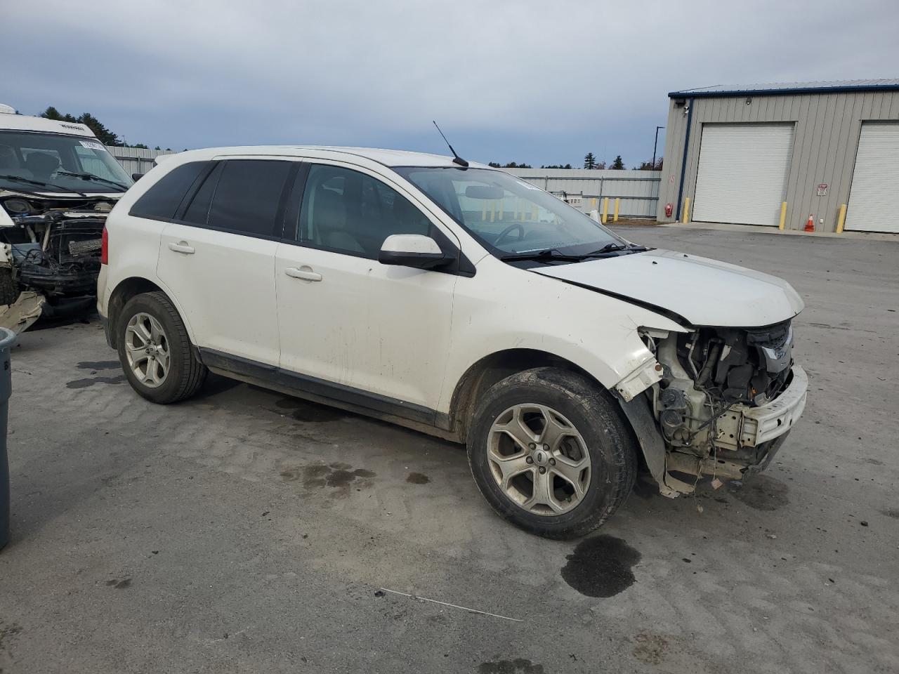 VIN 2FMDK3JC7DBA14774 2013 FORD EDGE no.4