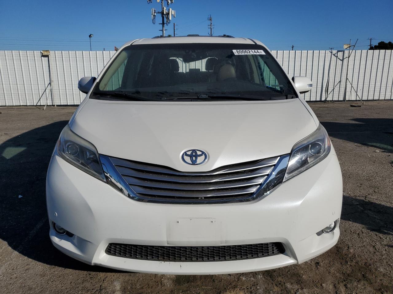 VIN 5TDDZ3DCXHS150736 2017 TOYOTA All Models no.5