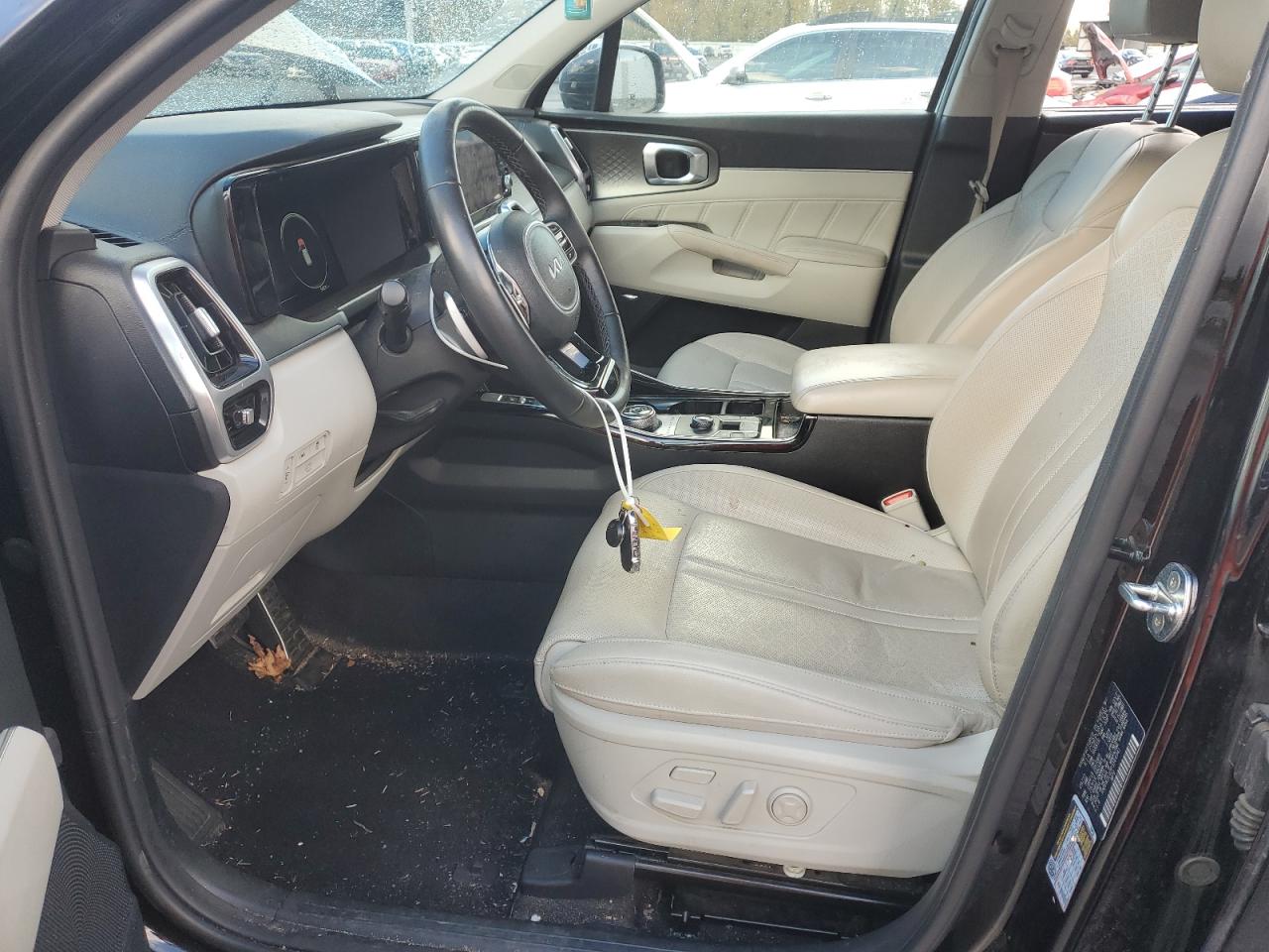 2023 Kia Sorento - Image 7