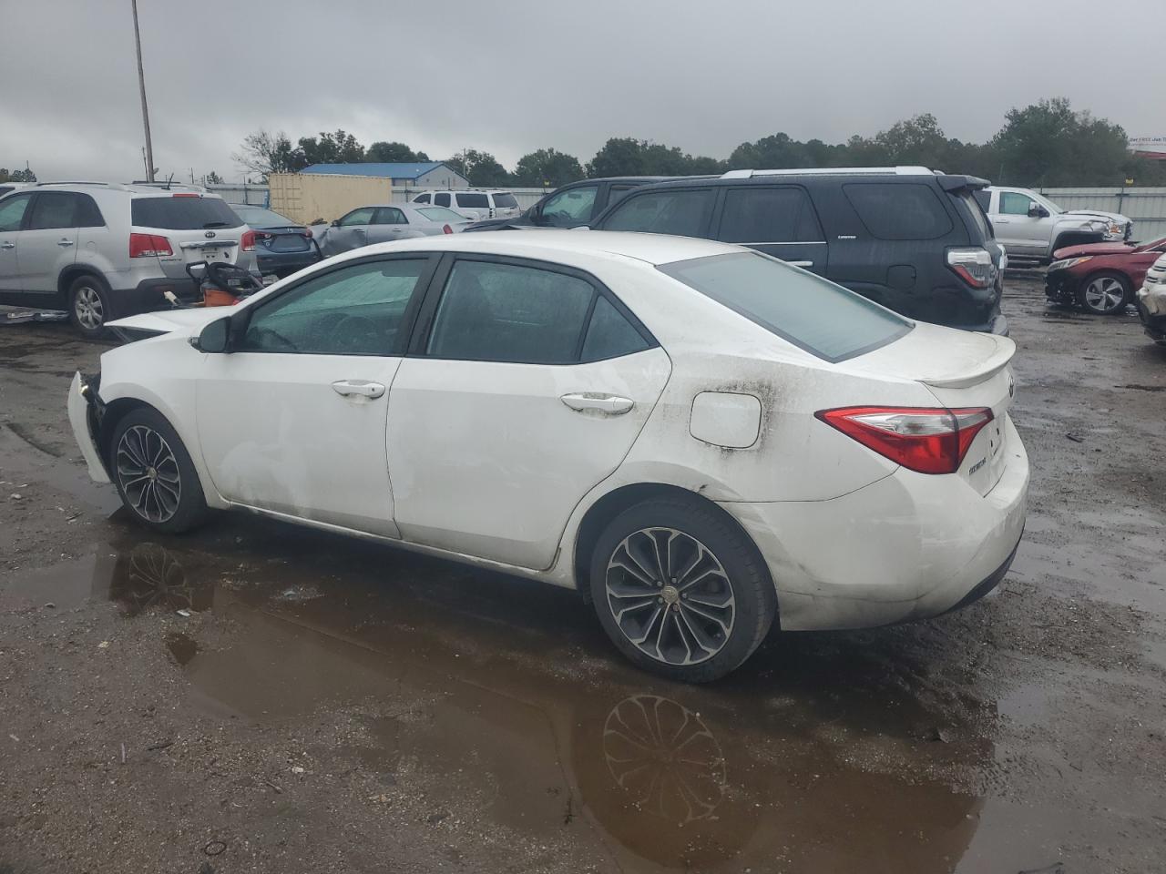 2014 Toyota Corolla - Image 2