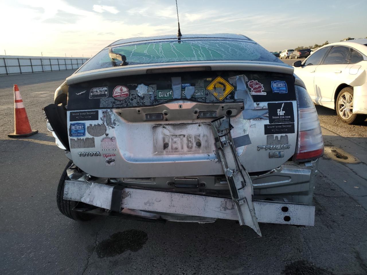 2004 Toyota Prius - Image 6
