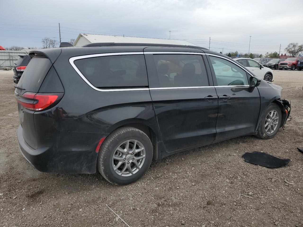 2021 Chrysler Pacifica - Image 3