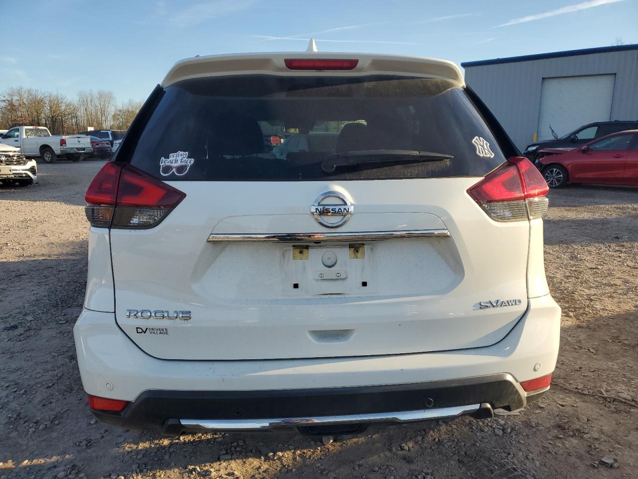 2020 Nissan Rogue S VIN: KNMAT2MV5LP520493 Lot: 81023224