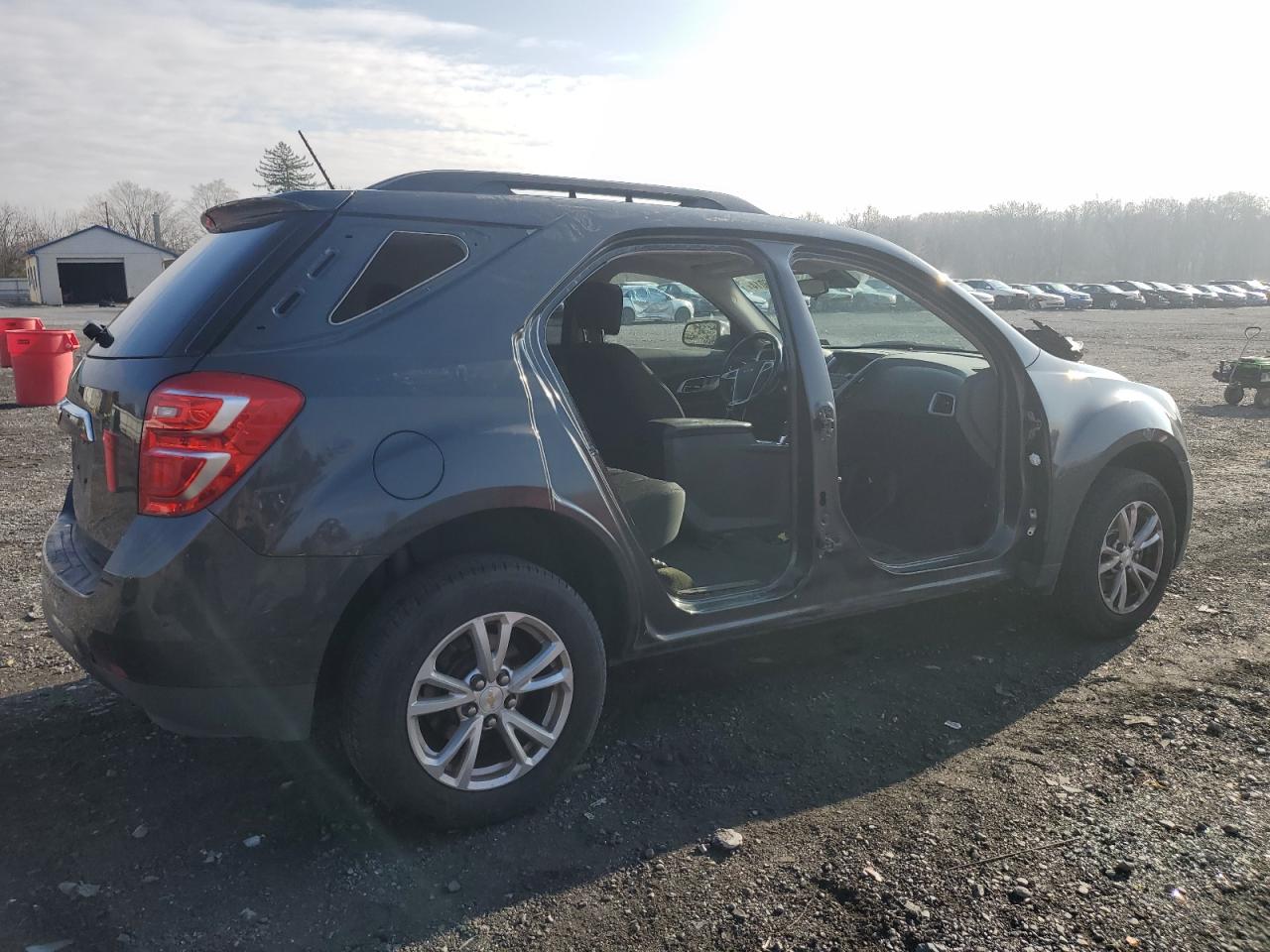 2017 Chevrolet Equinox - Image 3