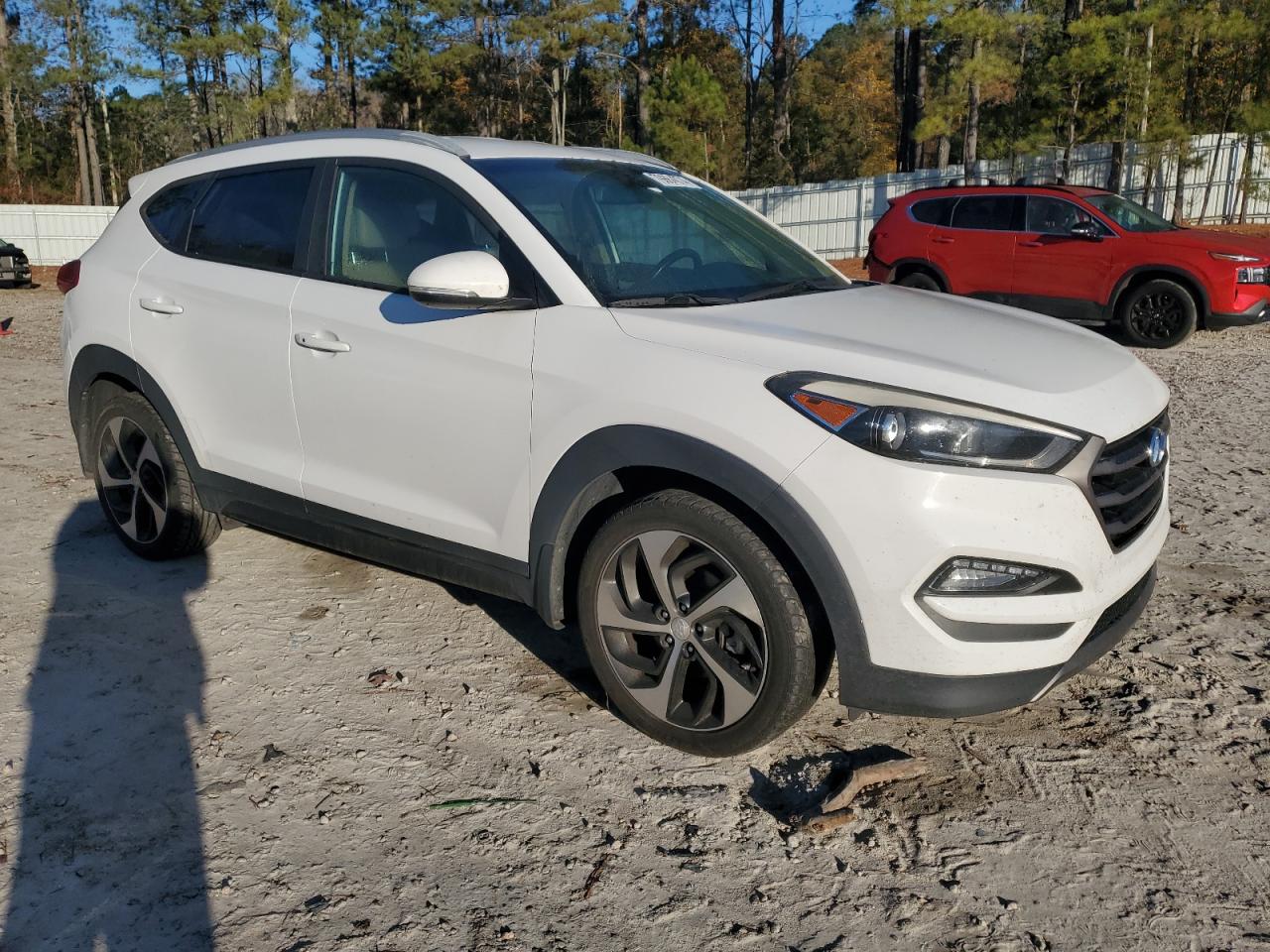 2016 Hyundai Tucson - Image 4