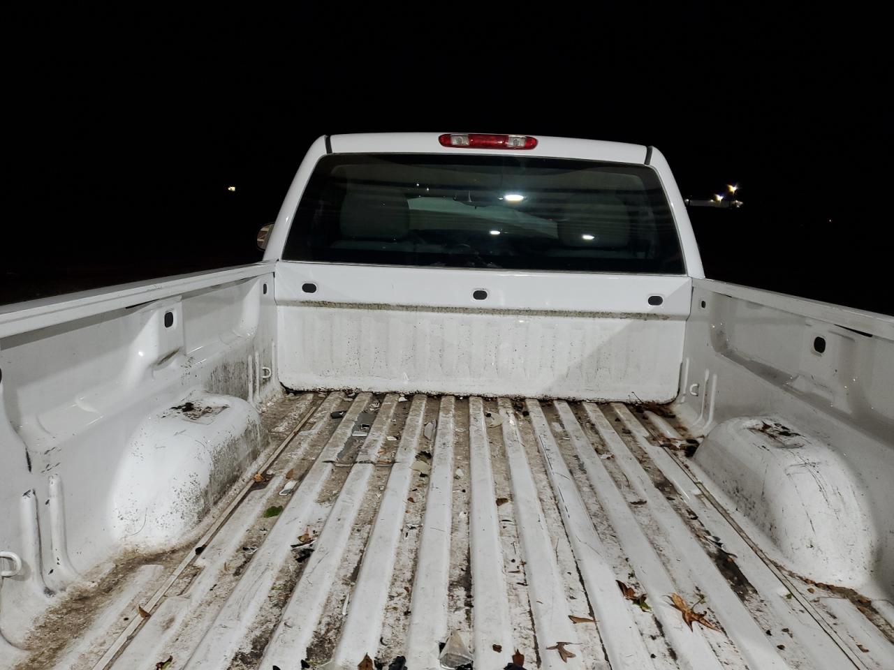 2007 Chevrolet Silverado - Image 10