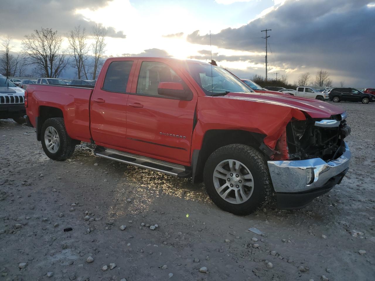 2017 Chevrolet Silverado - Image 4