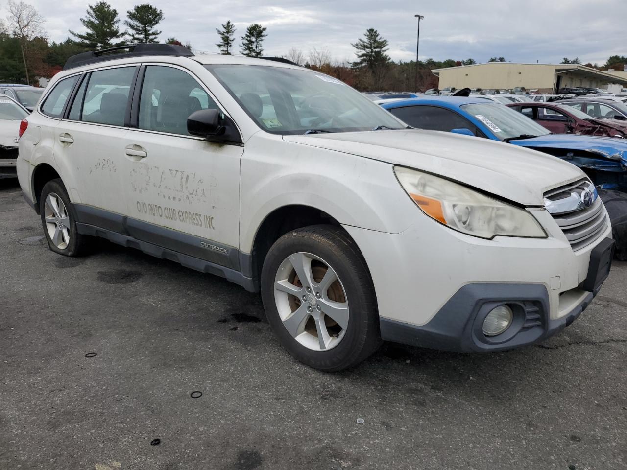 2014 Subaru Outback - Image 4