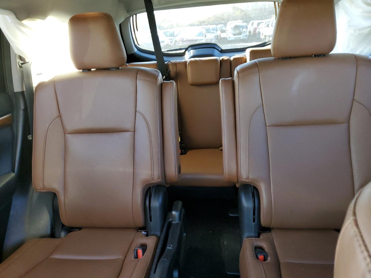 2018 Toyota Highlander - Image 10