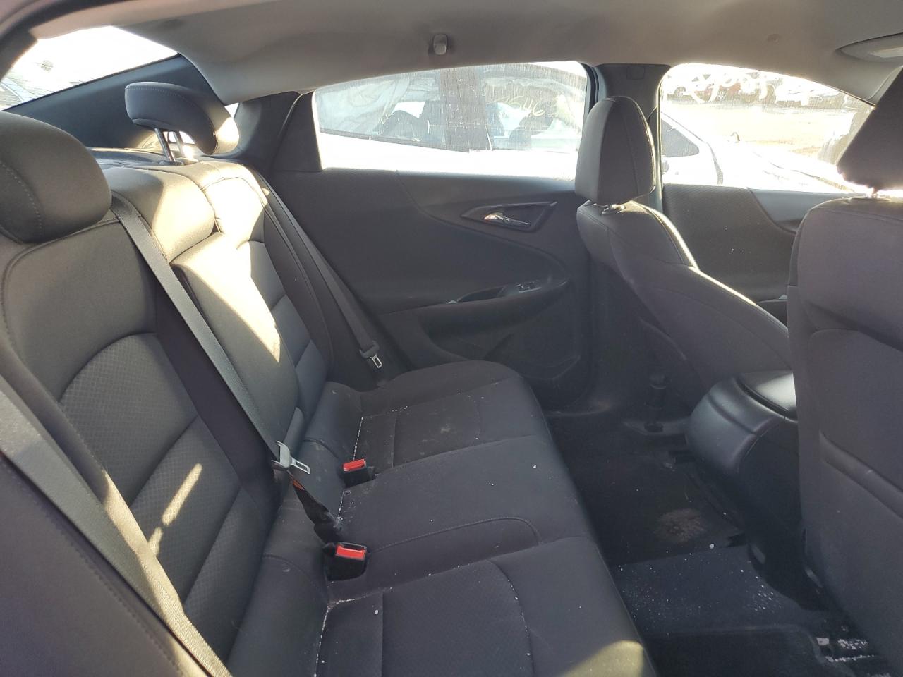 2018 Chevrolet Malibu - Image 10