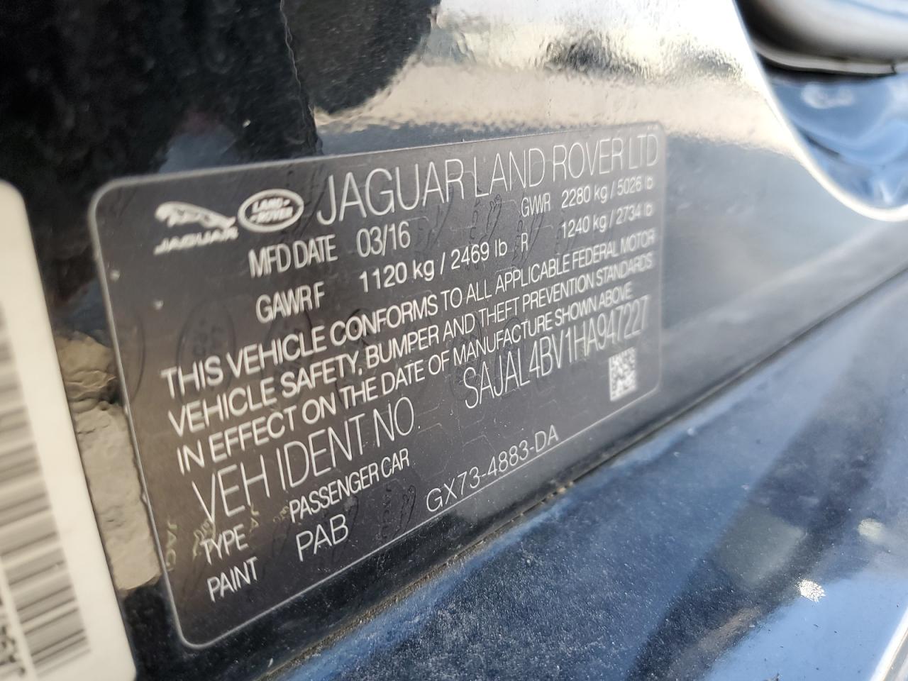 2017 Jaguar XE - Image 12