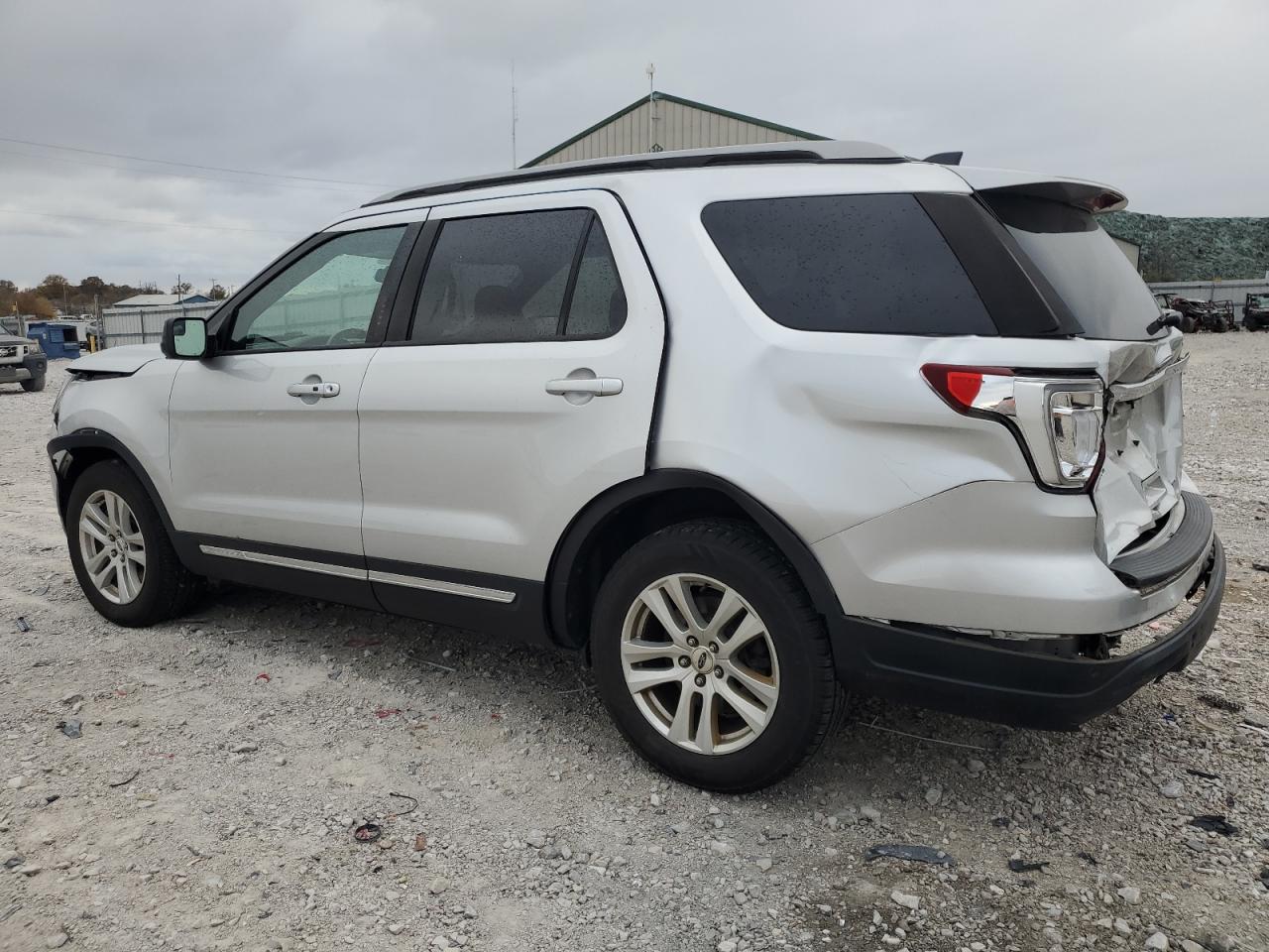 2019 Ford Explorer - Image 2