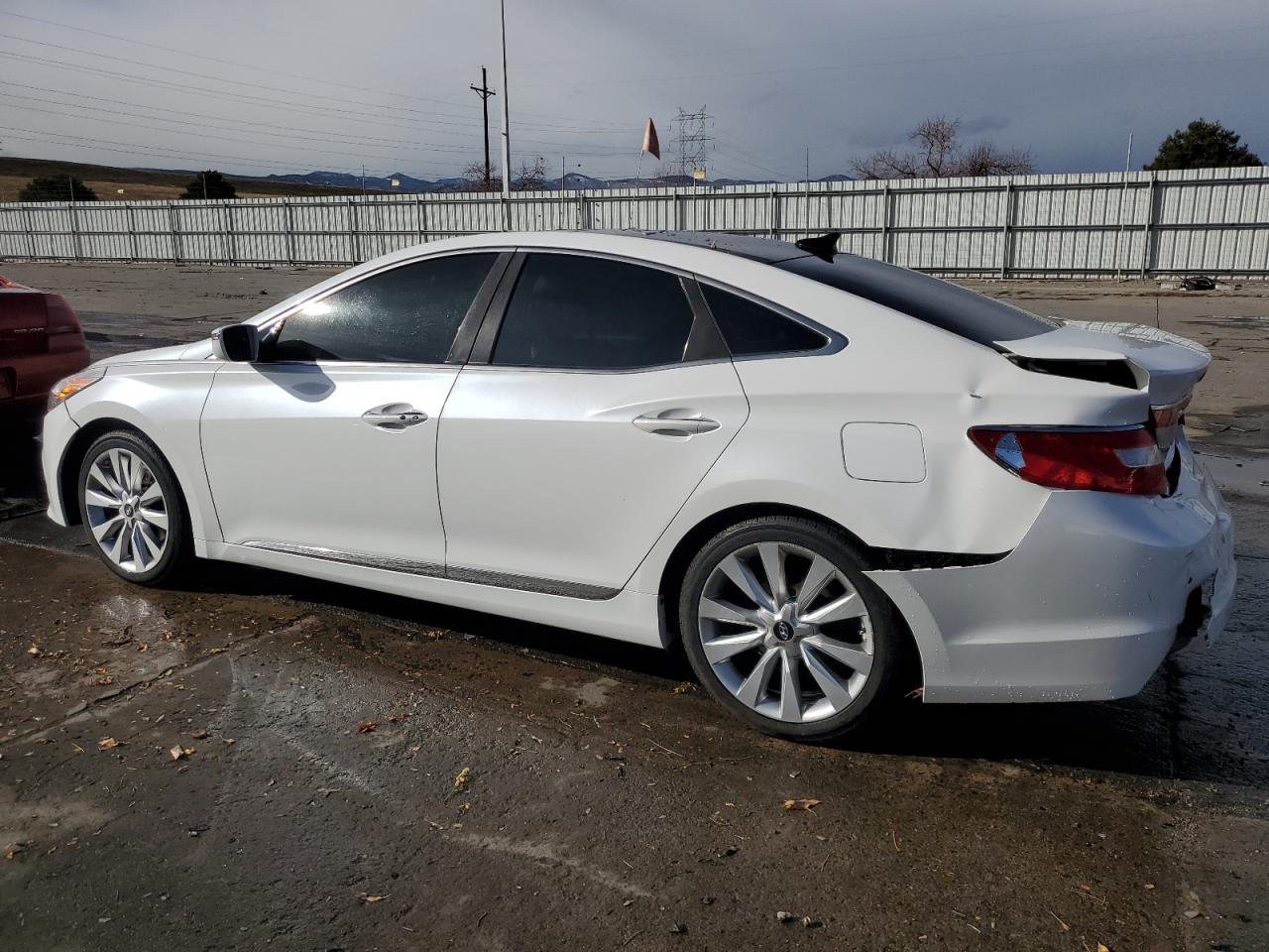 VIN KMHFH4JG0HA581913 2017 HYUNDAI AZERA no.2