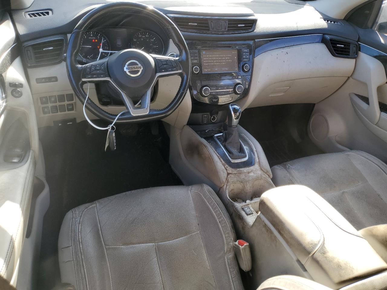 2018 Nissan Rogue - Image 8