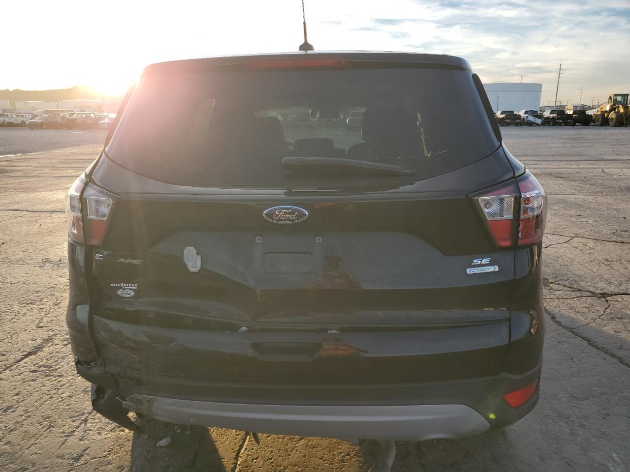 VIN 1FMCU0G91HUD76132 2017 FORD ESCAPE no.6