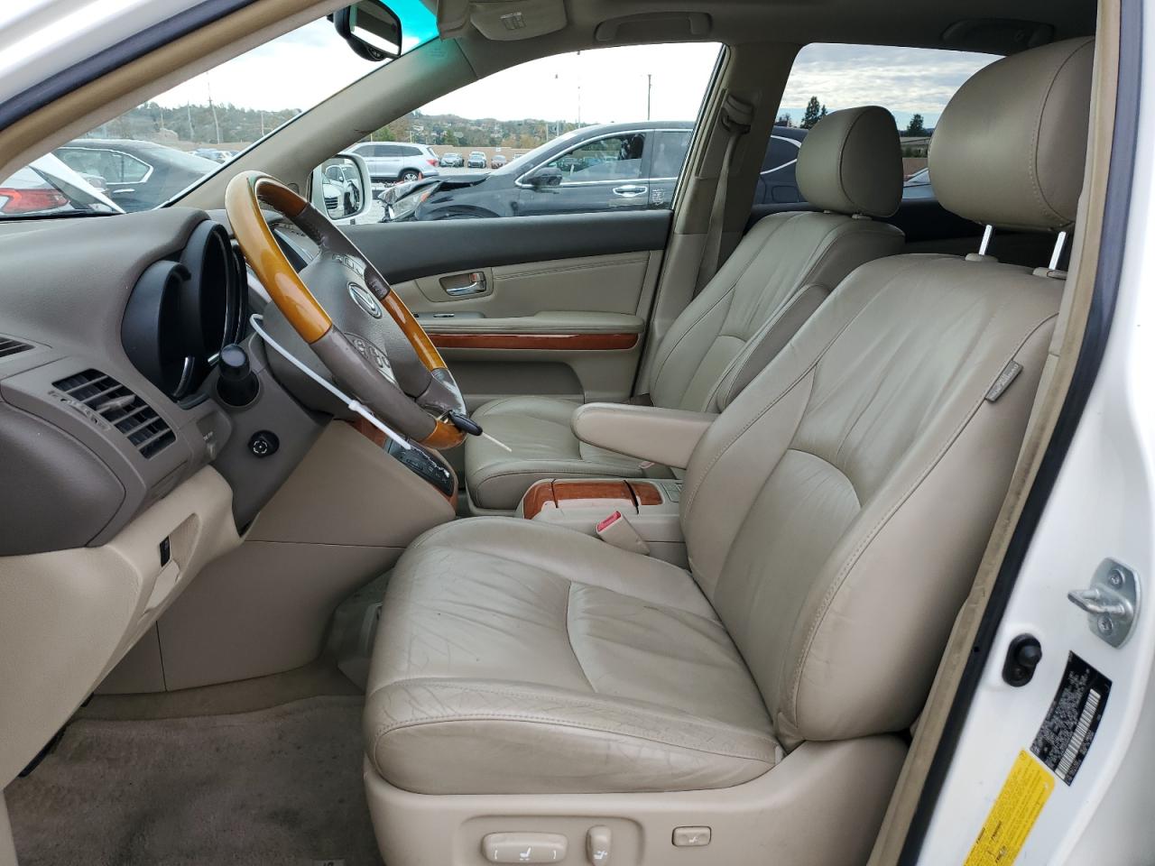 2005 Lexus RX - Image 7