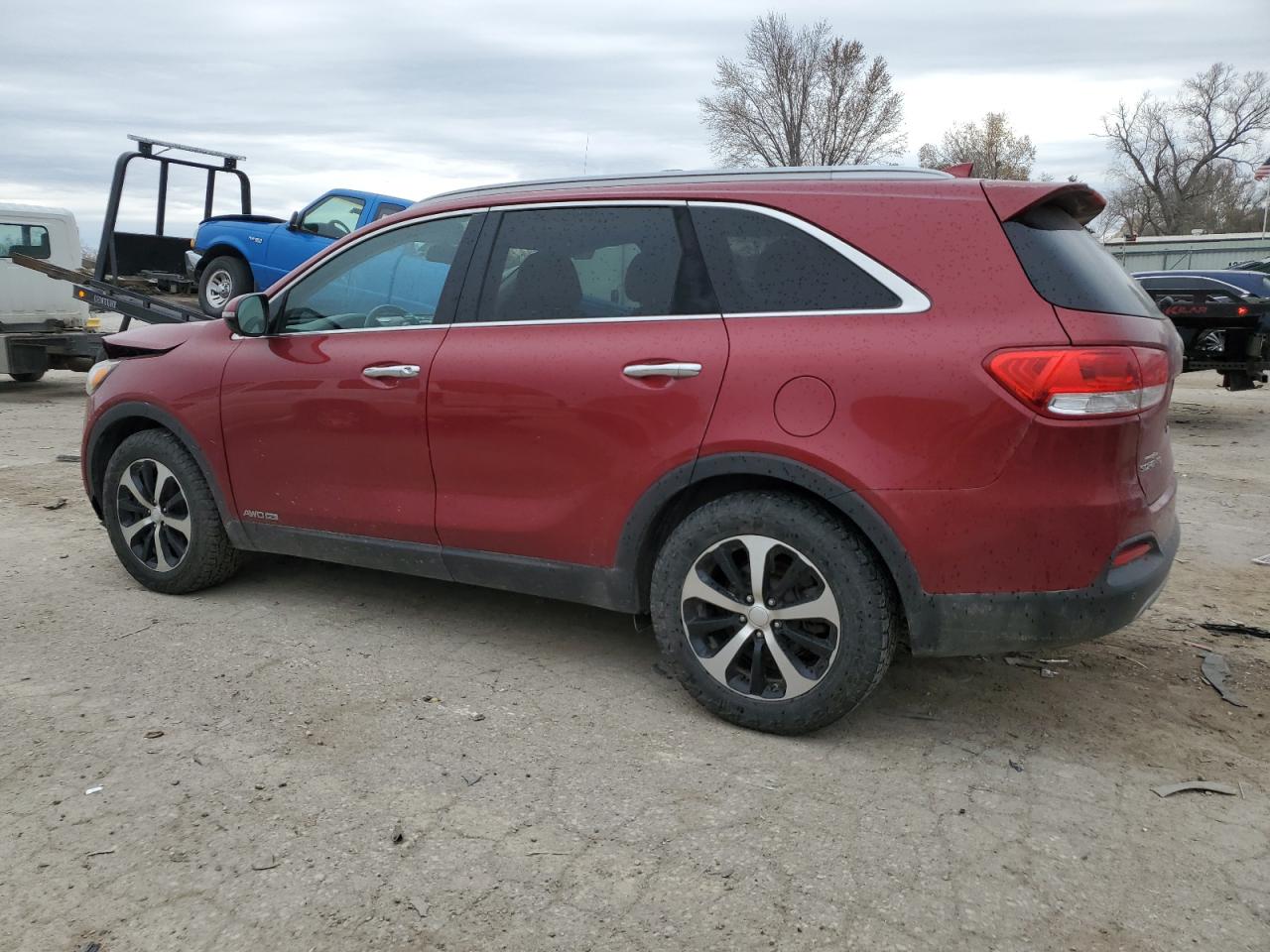 2016 Kia Sorento - Image 2