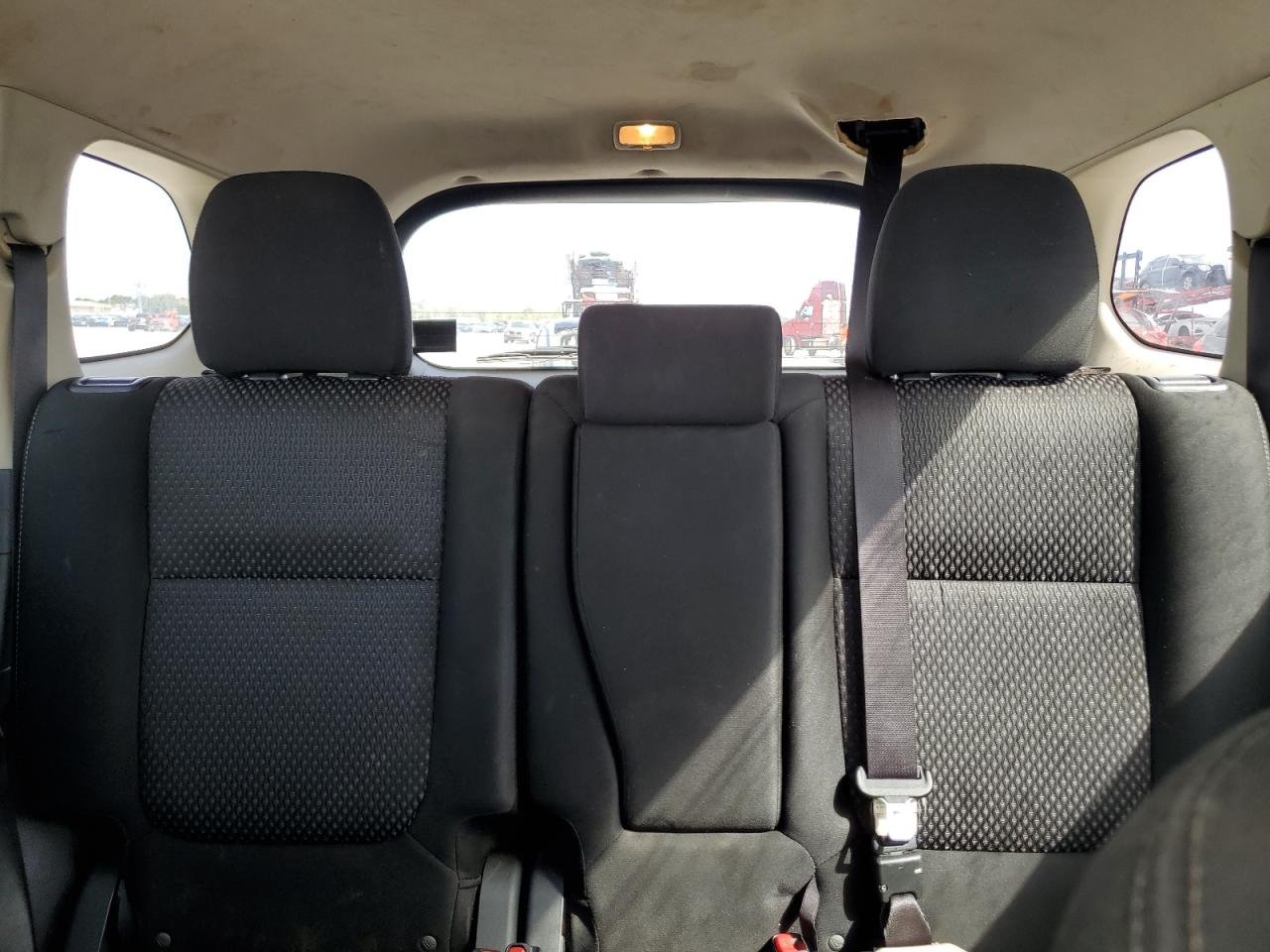 2018 Mitsubishi Outlander - Image 10