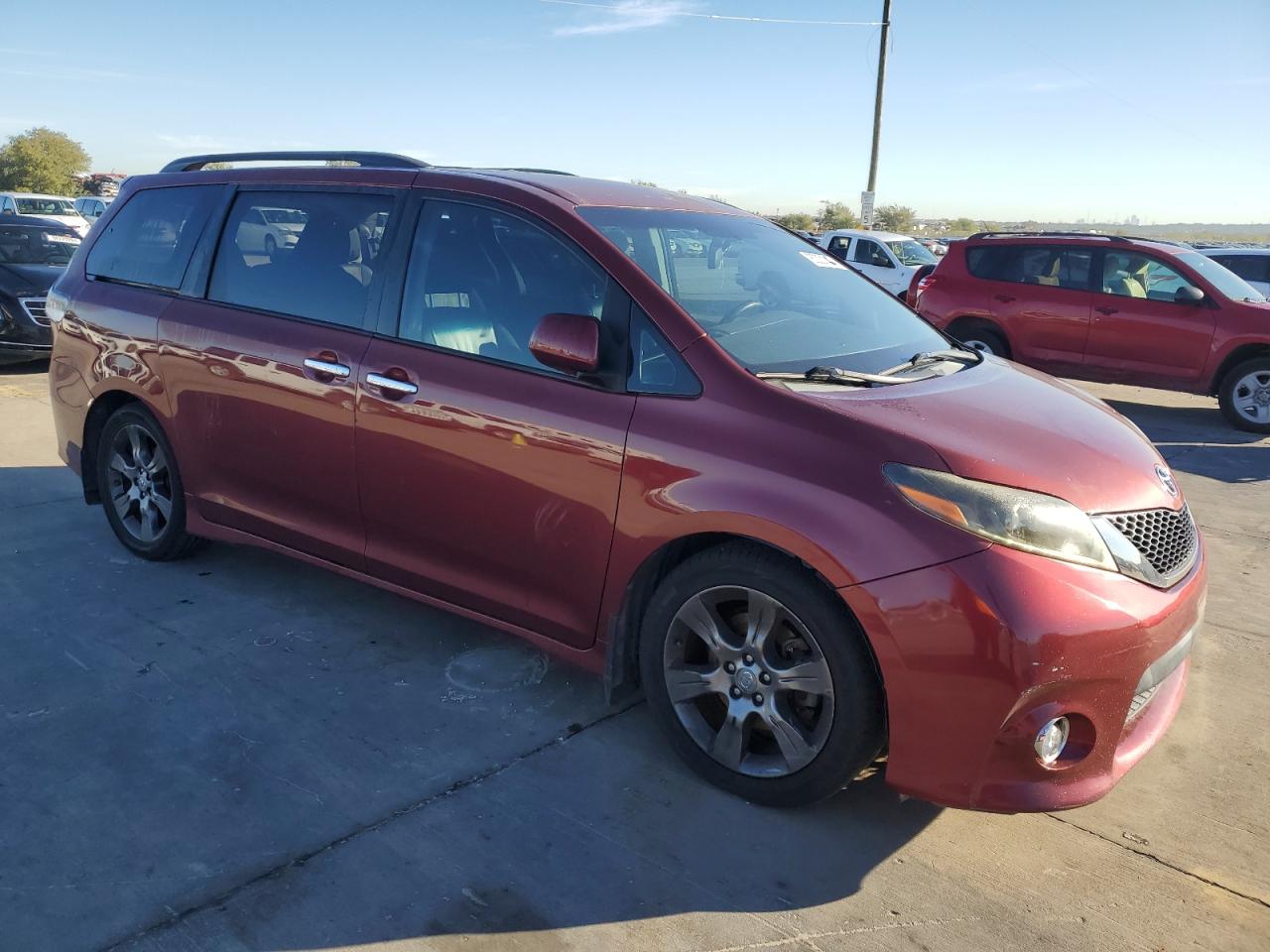 2015 Toyota Sienna - Image 4
