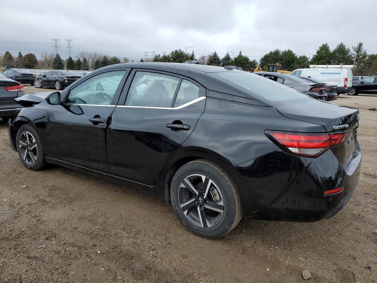 2024 Nissan Sentra - Image 2