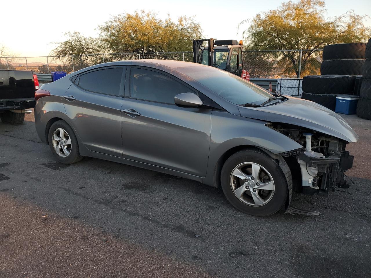2014 Hyundai Elantra - Image 4