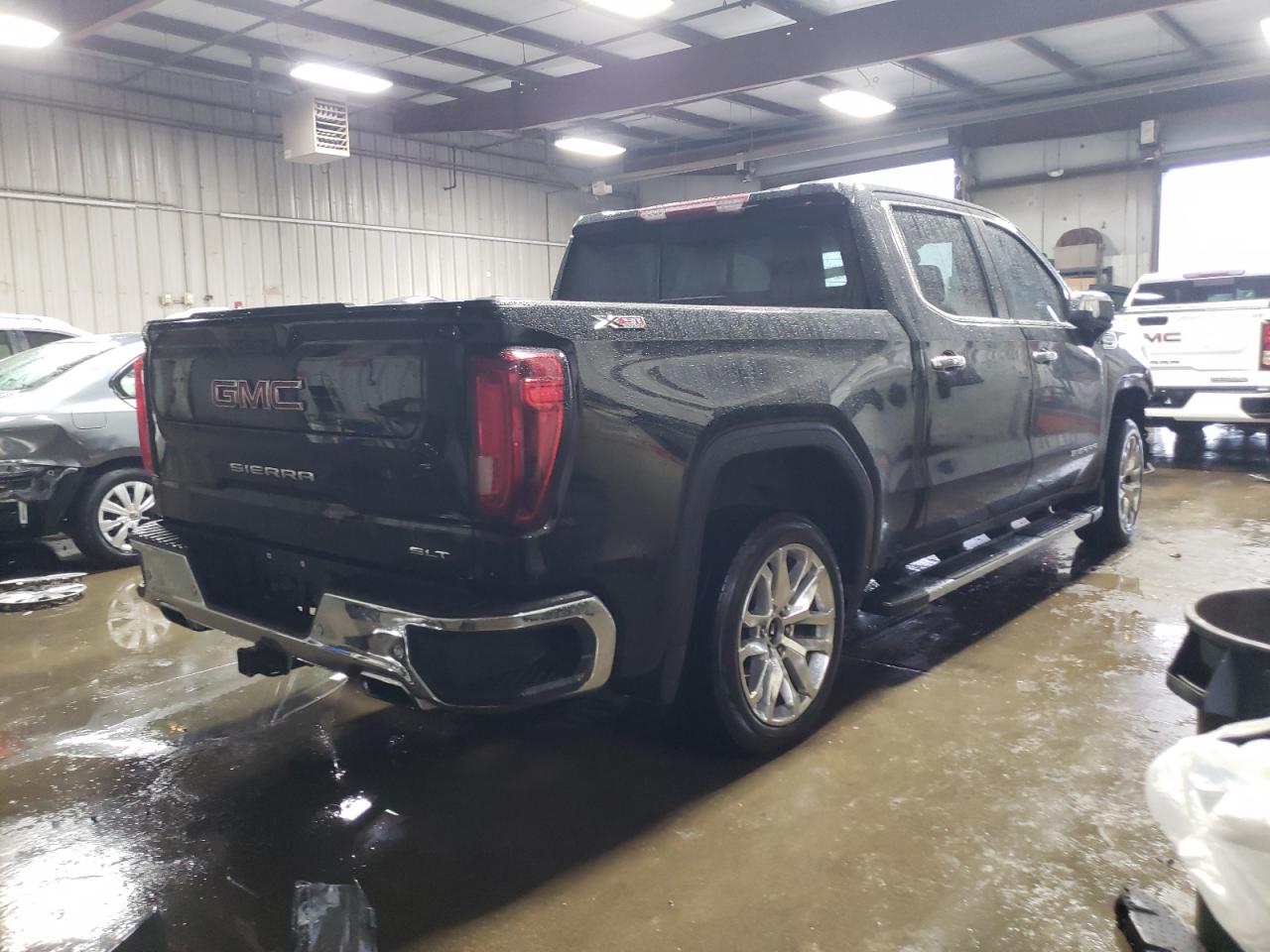 2021 GMC Sierra - Image 3