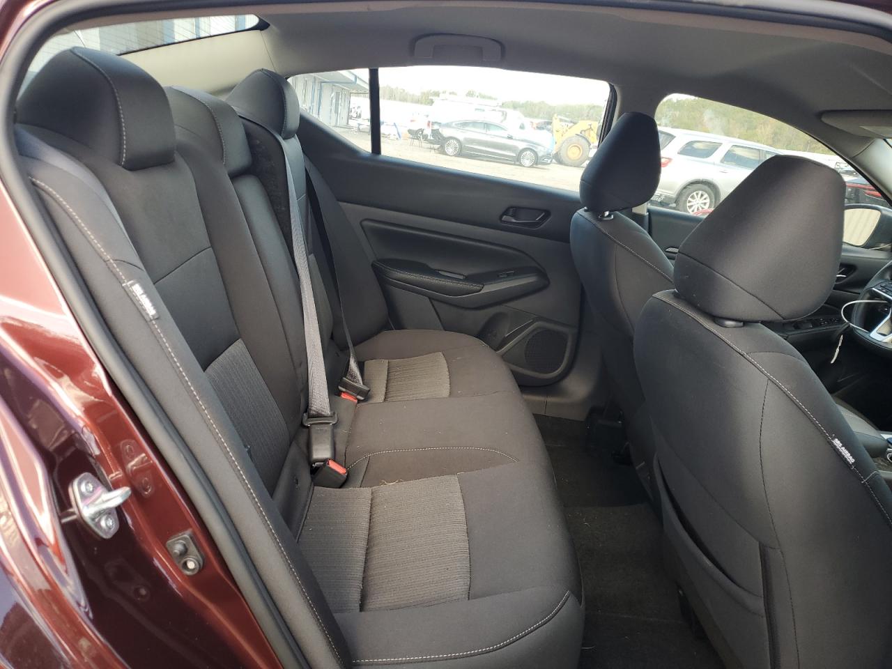 2024 Nissan Altima - Image 10