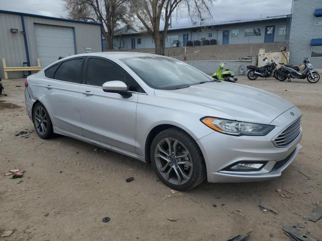 Sedans FORD FUSION 2017 Srebrny