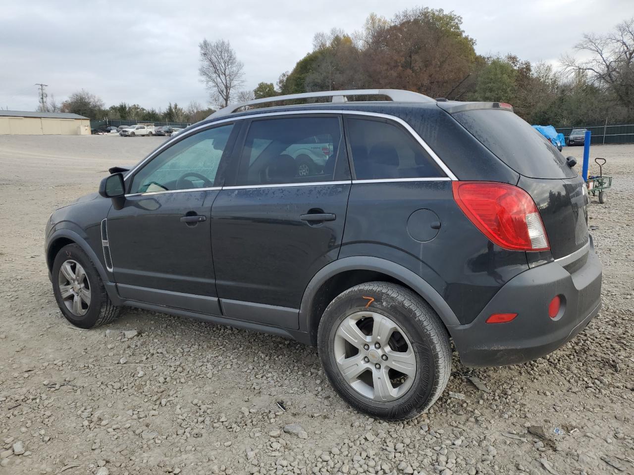 2014 Chevrolet Captiva - Image 2