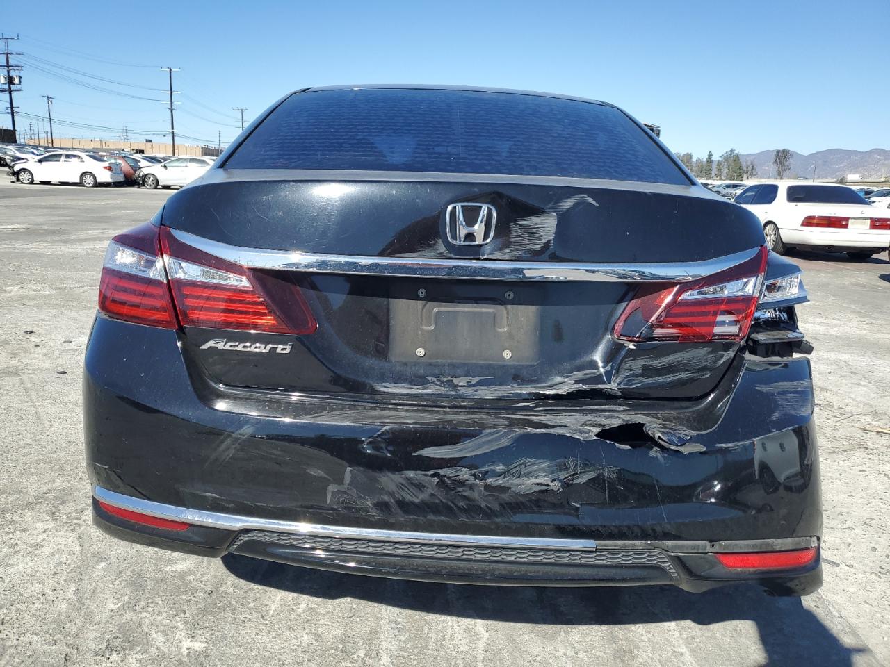 VIN 1HGCR2F39HA235097 2017 HONDA ACCORD no.6