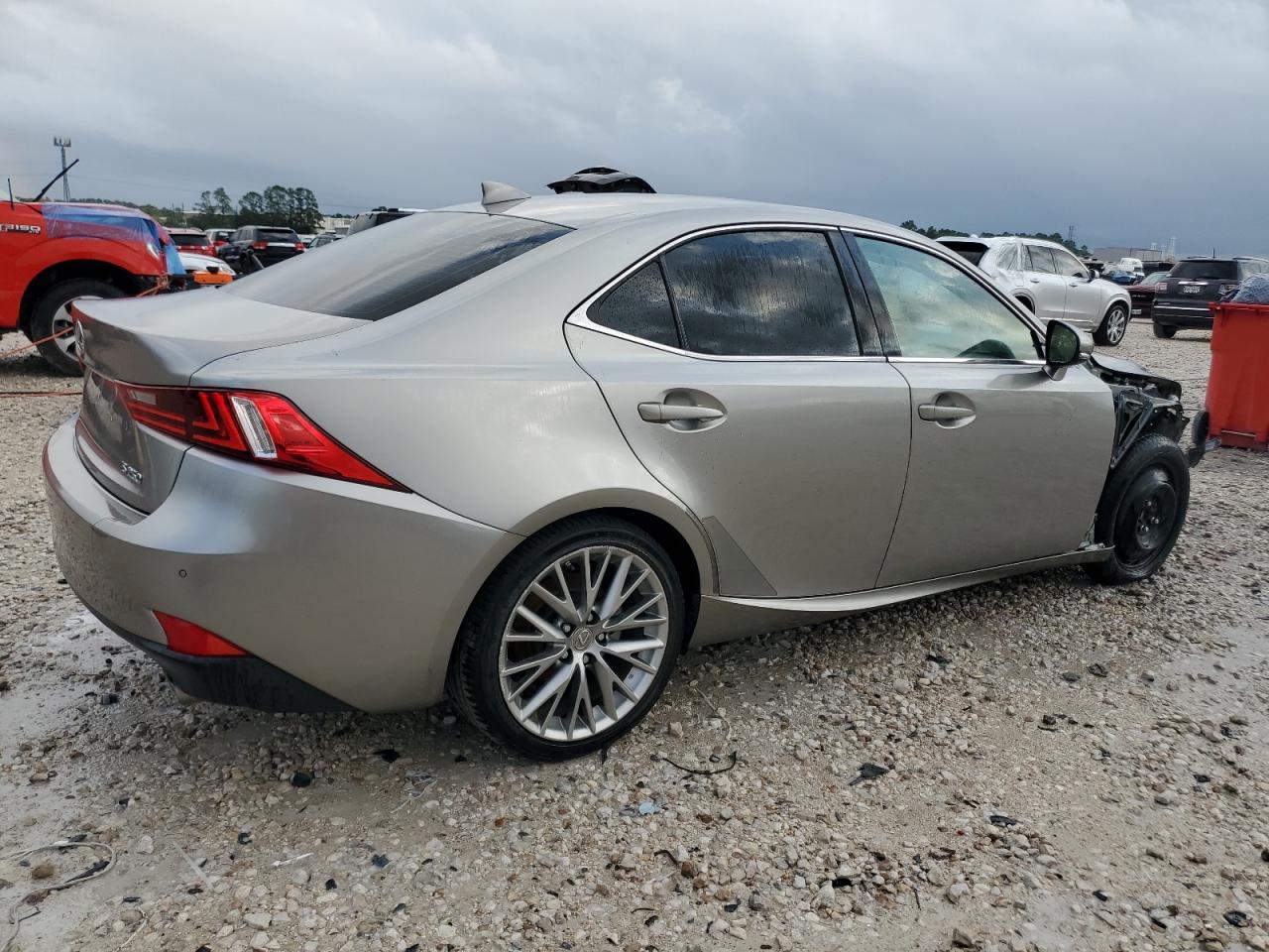 2014 Lexus IS - Image 3