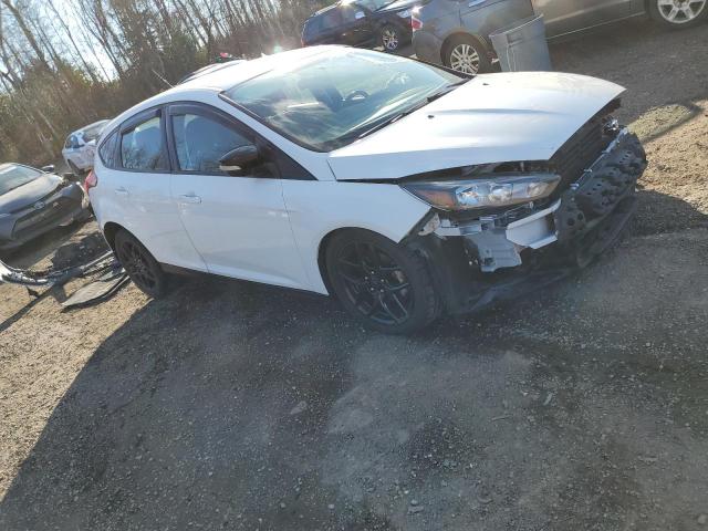 Hatchbacks FORD FOCUS 2016 White
