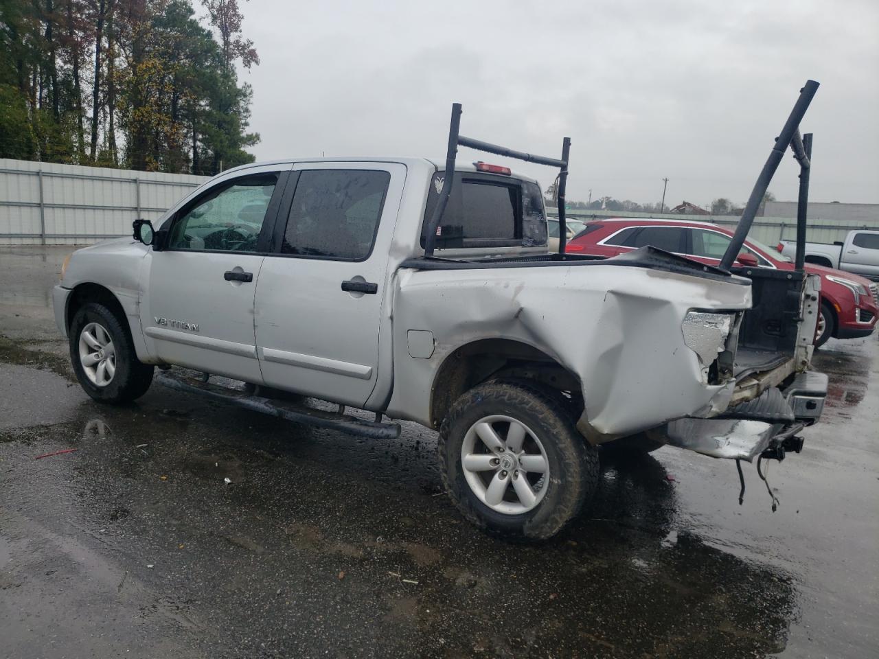2012 Nissan Titan - Image 2