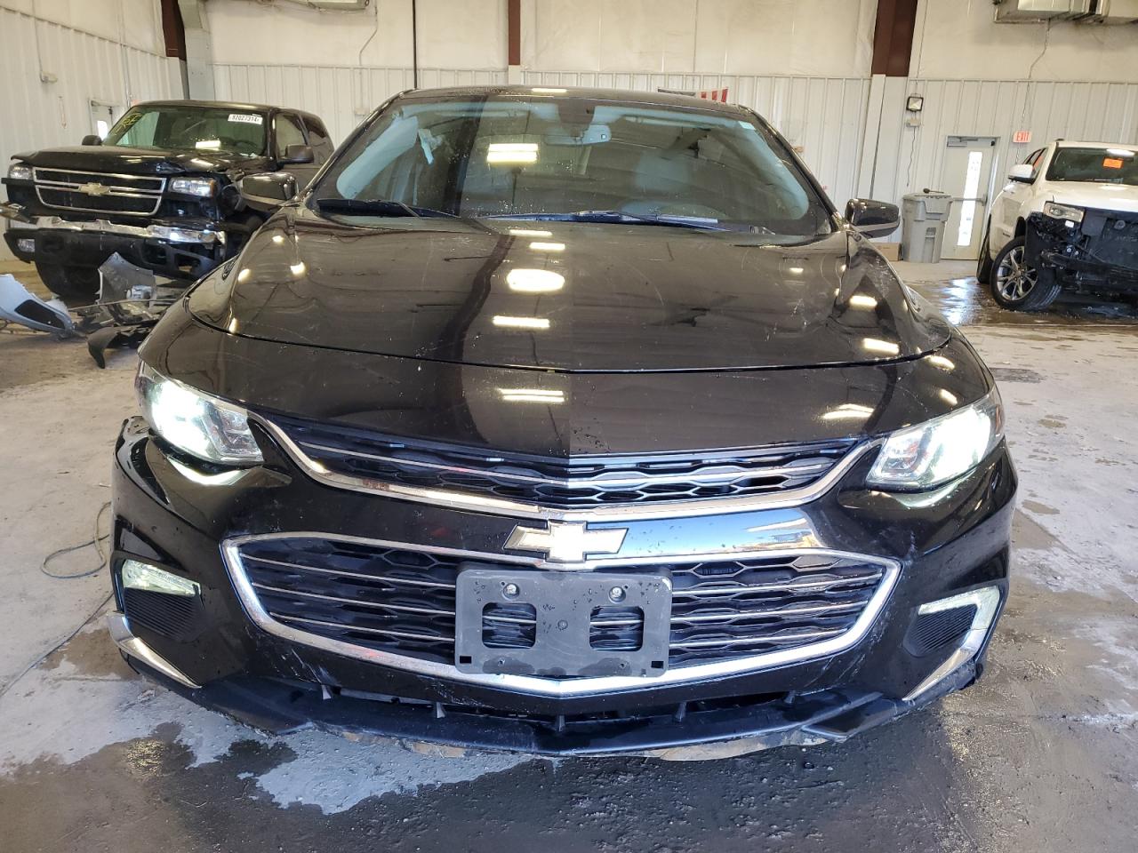 2017 Chevrolet Malibu - Image 5