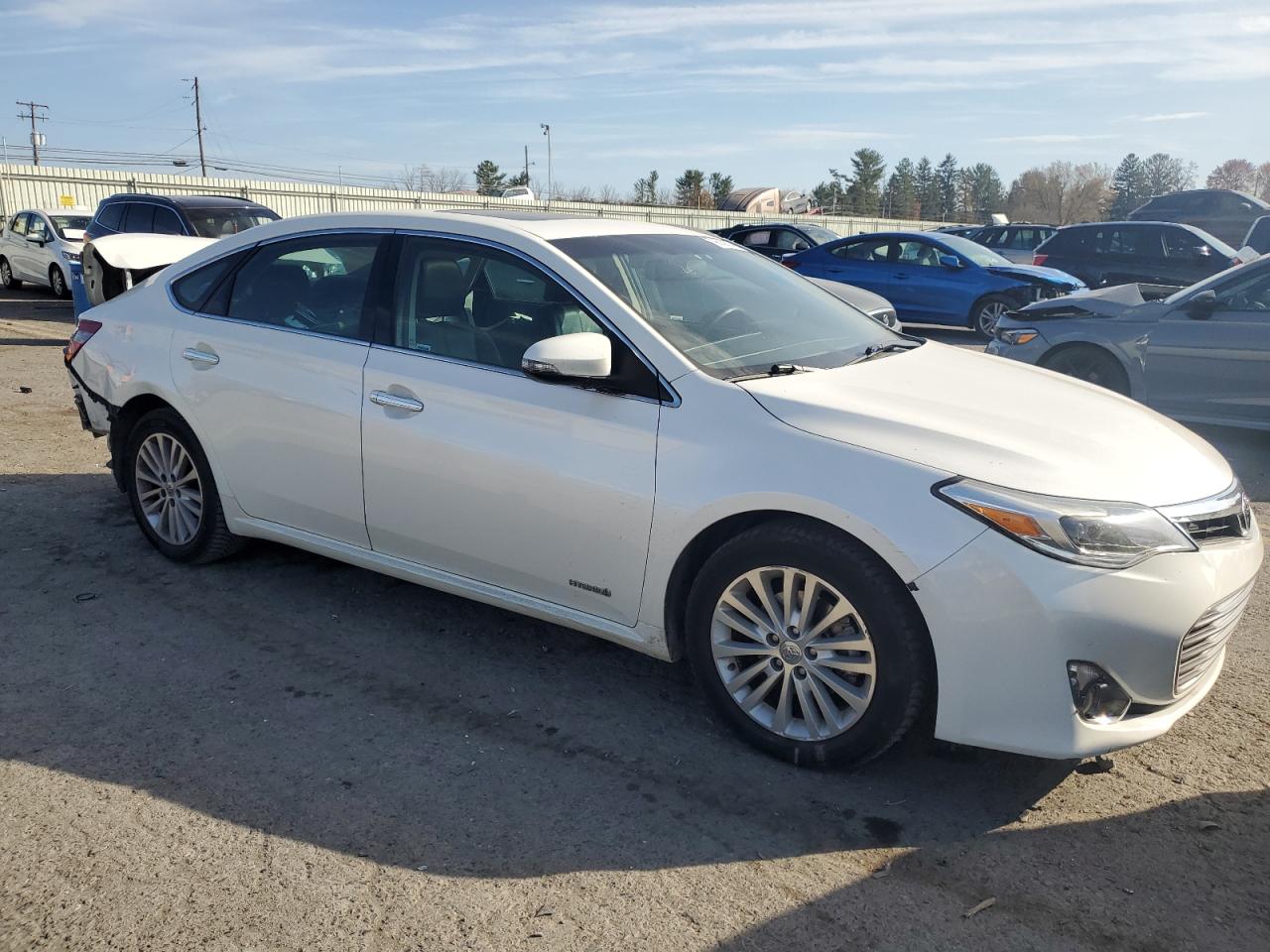 2015 Toyota Avalon - Image 4