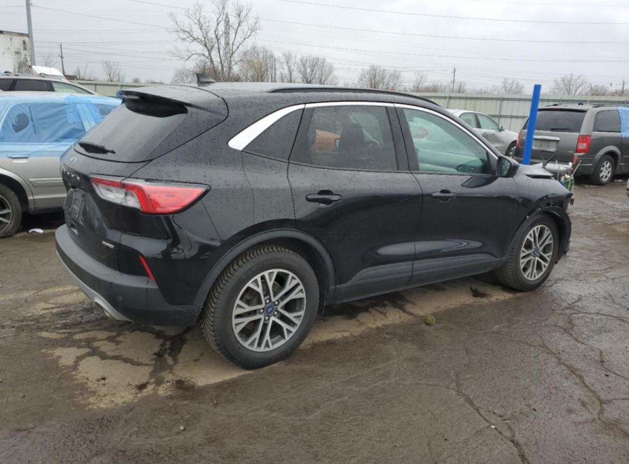 2021 Ford Escape - Image 3