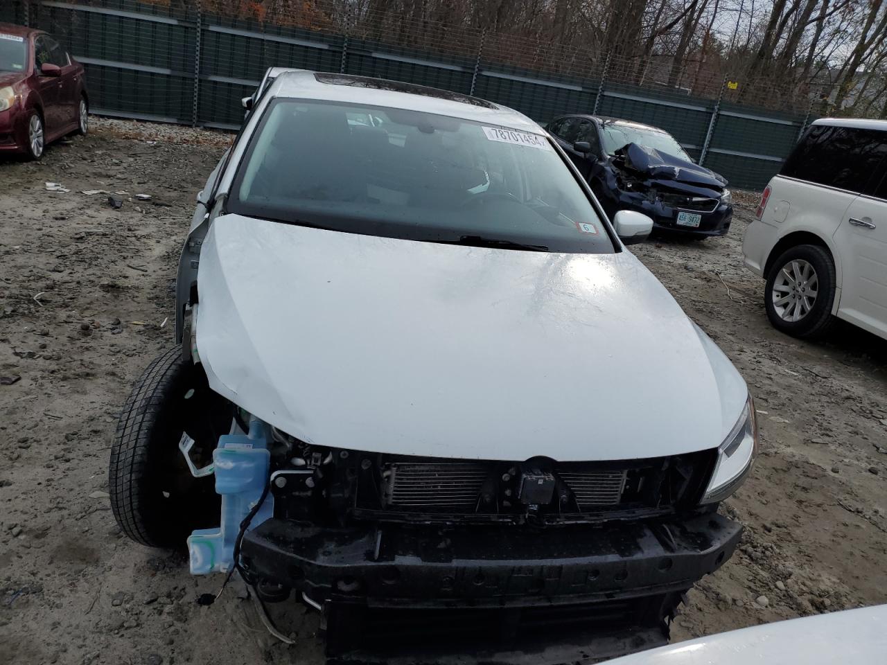 2017 Volkswagen Jetta - Image 5