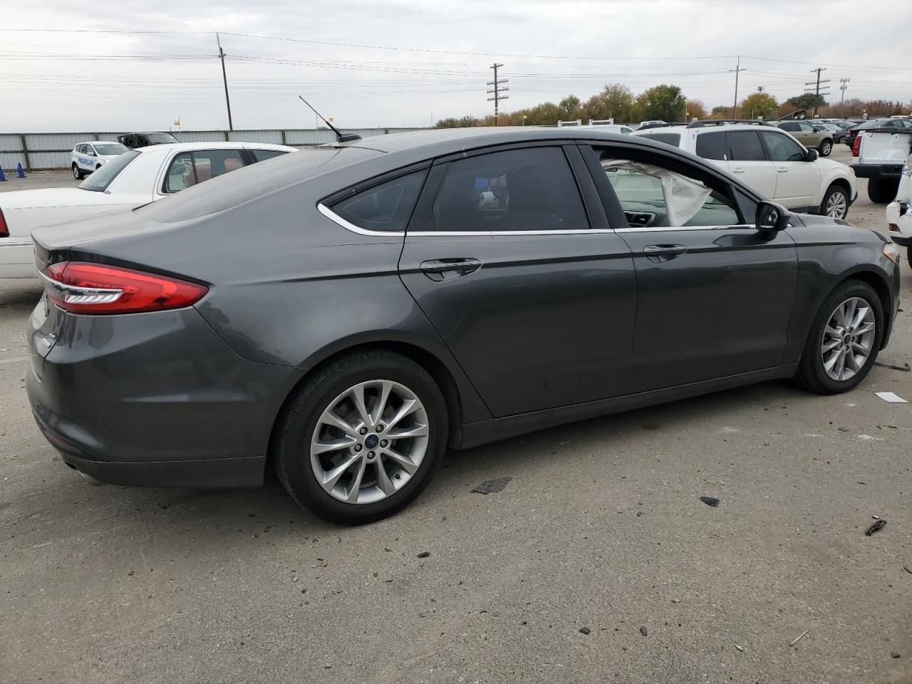 VIN 3FA6P0HD5HR322373 2017 FORD FUSION no.3