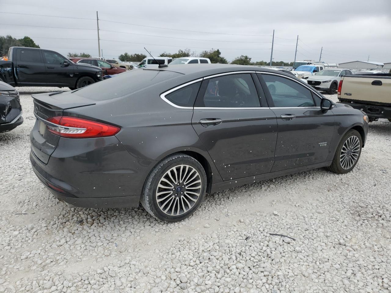 VIN 3FA6P0SU1HR264934 2017 FORD FUSION no.3