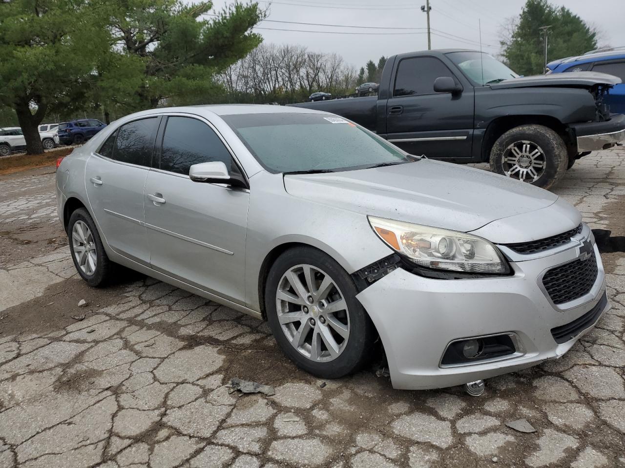 VIN 1G11D5SL5FF189627 2015 CHEVROLET MALIBU no.4