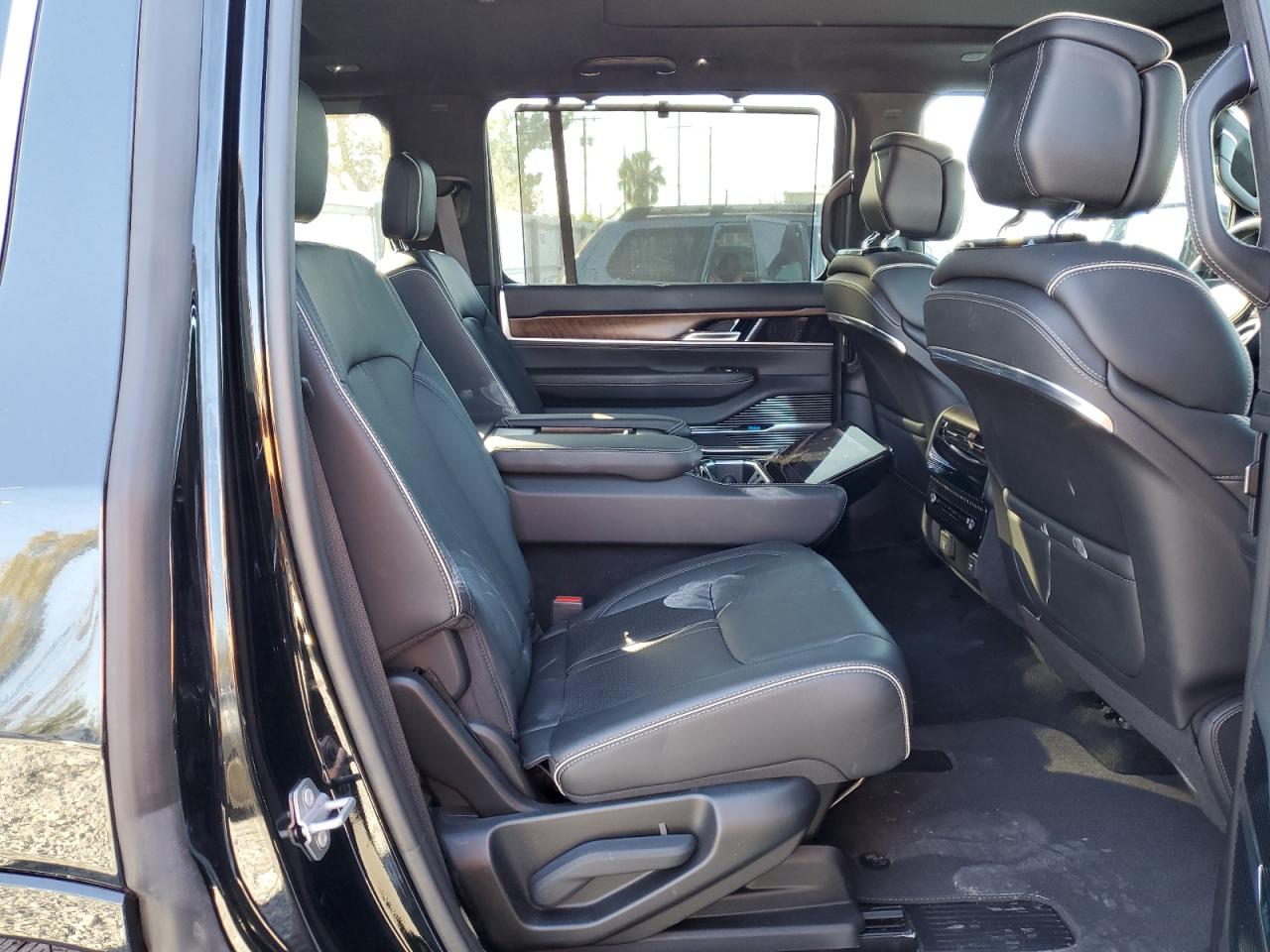 2023 Jeep Grand Wagoneer Series Ii VIN: 1C4SJVFP5PS569755 Lot: 82088704