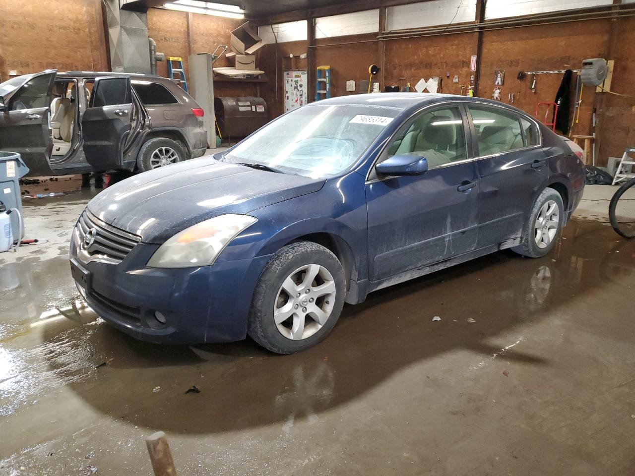 2009 Nissan Altima - Image 1