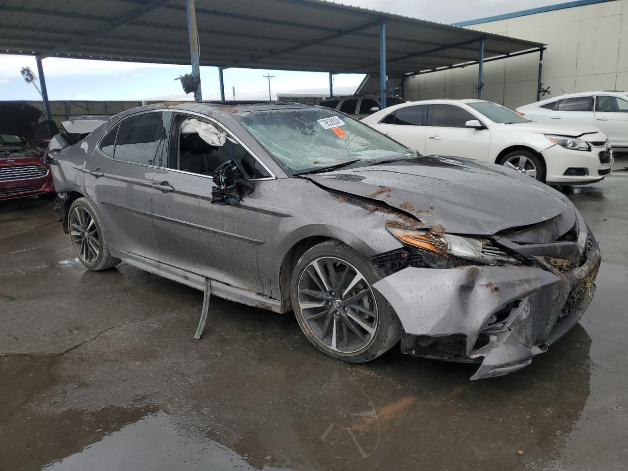 VIN 4T1BZ1HK4JU019747 2018 TOYOTA CAMRY no.4