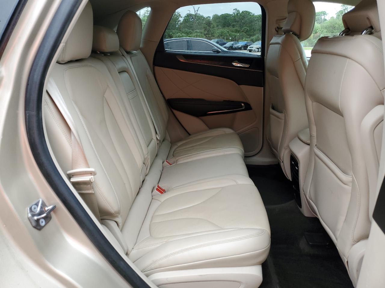 2017 Lincoln MKC - Image 11